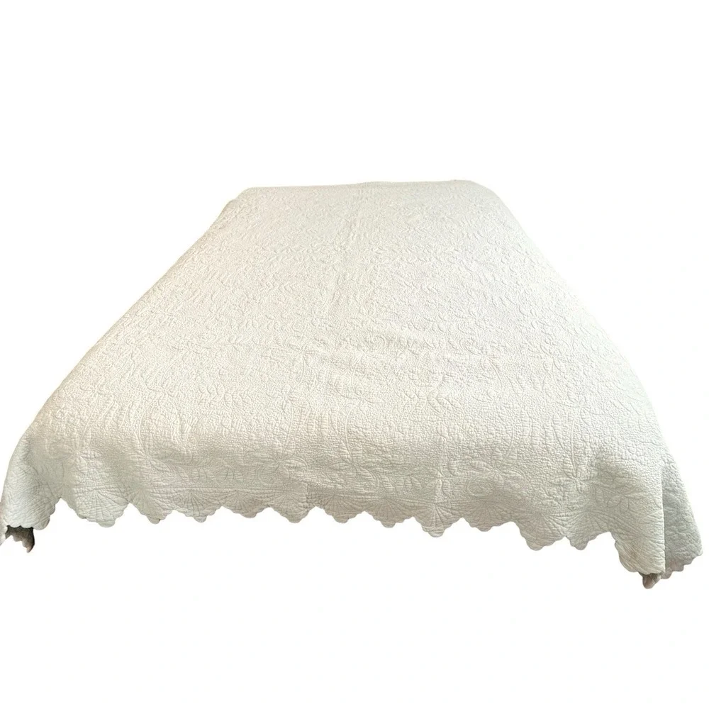Matelasse Quilt Blue King Cotton Scalloped Bedspread Coverlet 88x92 Reversible